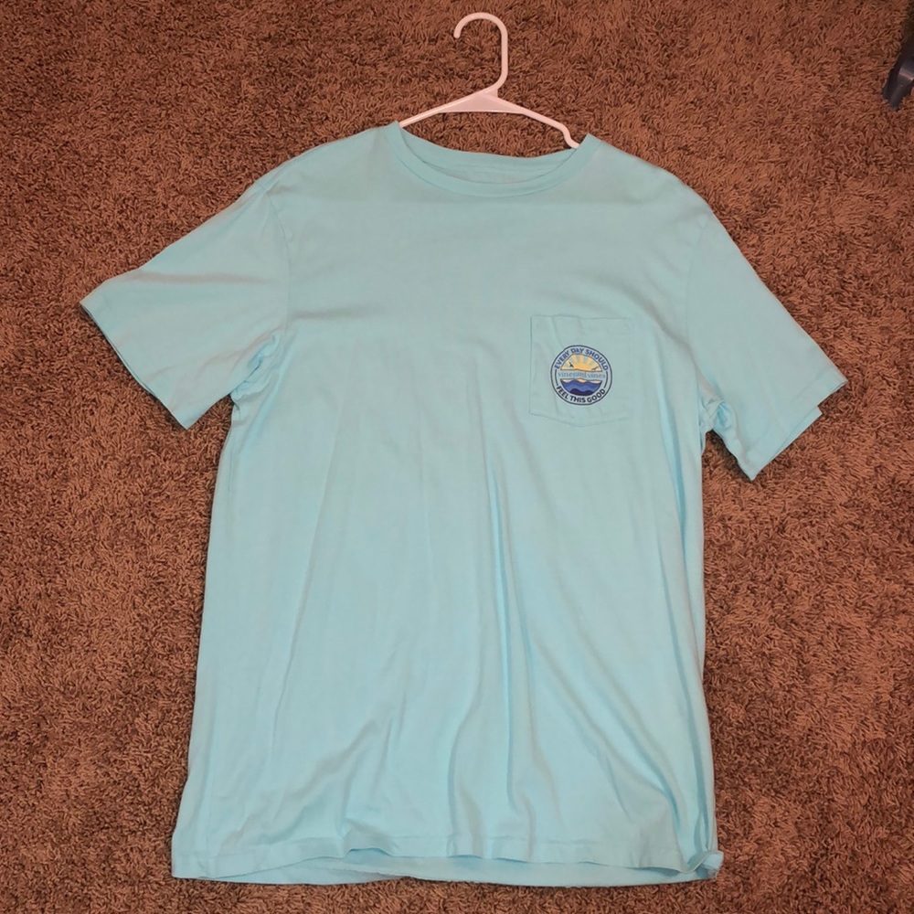 Vineyard vines t-shirt